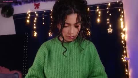 Snapshot of ema_ploxx chatting on January 2026 01:53:02 AM ema_ploxx online show from January 2026 01:53:02 AM