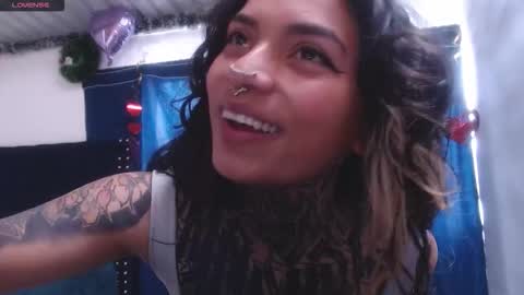 Snapshot of ema_ploxx chatting on March 2026 03:29:02 PM ema_ploxx online show from March 2026 03:29:02 PM