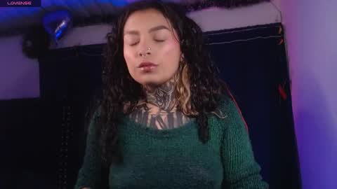 Snapshot of ema_ploxx chatting on March 2026 02:05:02 AM ema_ploxx online show from March 2026 02:05:02 AM