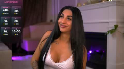 Snapshot of emahallee chatting on October 2025 02:55:01 AM Ema online show from October 2025 02:55:01 AM