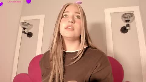 Ana  online show from December 2024 02:01:02 AM