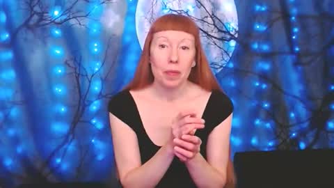 Ember Starleena online show from October 2025 05:25:01 PM