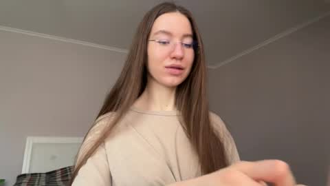 Alina online show from April 2026 02:08:01 PM