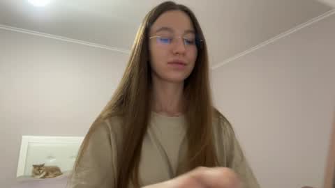Alina online show from May 2026 09:09:01 PM