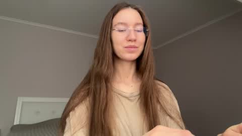 Alina online show from May 2026 10:00:01 AM