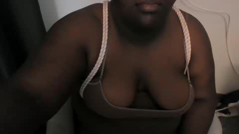 Empress Ember online show from February 2025 11:12:02 PM