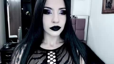 Emerald Black online show from September 2025 05:29:02 AM