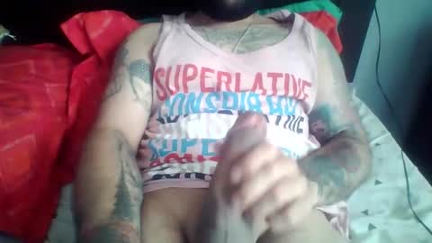 Snapshot of emecuatro20 chatting on December 2025 03:06:01 PM emecuatro20 online show from December 2025 03:06:01 PM