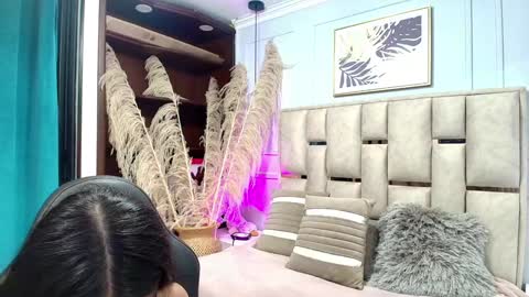 Snapshot of emelie_ch_ chatting on January 2025 05:37:02 AM Emily online show from January 2025 05:37:02 AM