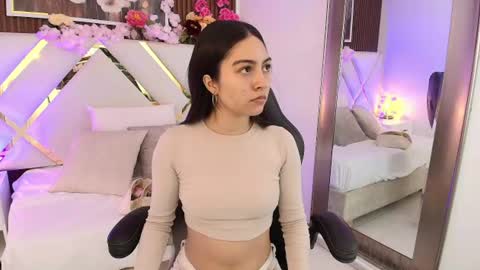 Snapshot of emelie_ch_ chatting on July 2026 07:26:02 AM Emily online show from July 2026 07:26:02 AM