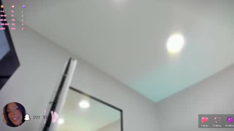 Emely online show from February 2026 11:28:02 AM