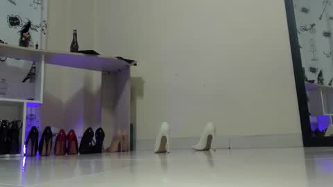 Emely   online show from February 2025 01:27:01 AM