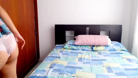 emely_sexx online show from December 2024 06:45:02 PM