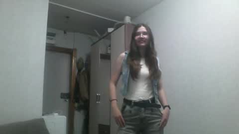 Snapshot of emelysimonson chatting on October 2025 03:53:01 PM Stacy online show from October 2025 03:53:01 PM