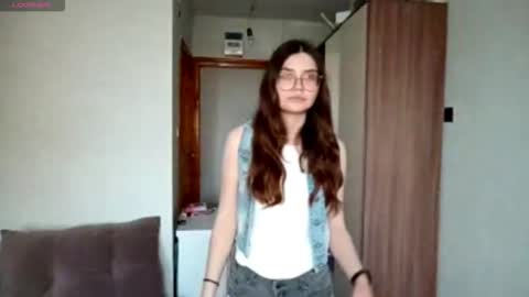 Snapshot of emelysimonson chatting on October 2025 09:41:02 AM Stacy online show from October 2025 09:41:02 AM