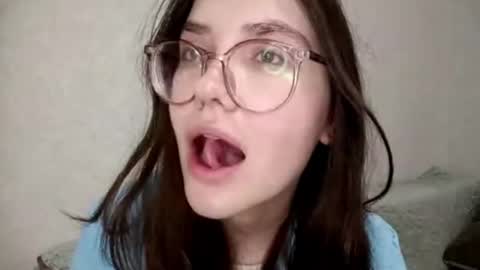 Snapshot of emelysimonson chatting on October 2025 02:28:01 PM Stacy online show from October 2025 02:28:01 PM