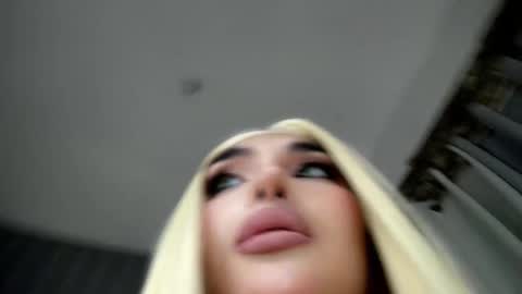 Snapshot of emeraldfvckinggreyson chatting on February 2026 05:04:01 AM Emerald online show from February 2026 05:04:01 AM