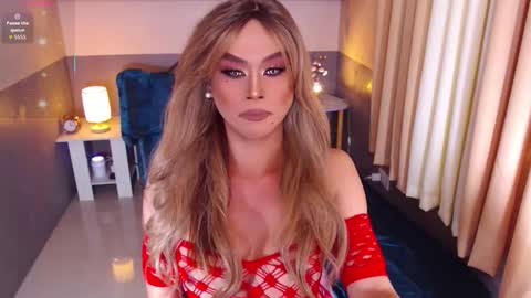 Epitome of Goddess MISS EMERALD online show from September 2025 12:11:02 AM