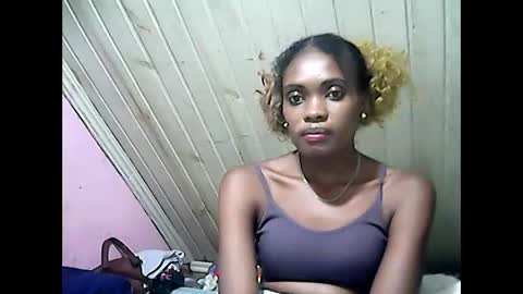 Emerence9794 online show from April 2026 08:44:01 PM