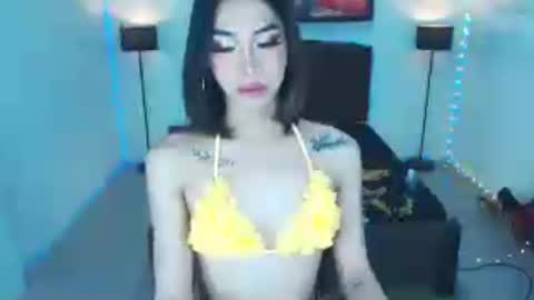 emerladmore online show from July 2026 01:32:02 PM
