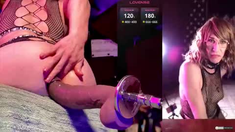 Emery Lune online show from November 2025 04:56:01 AM