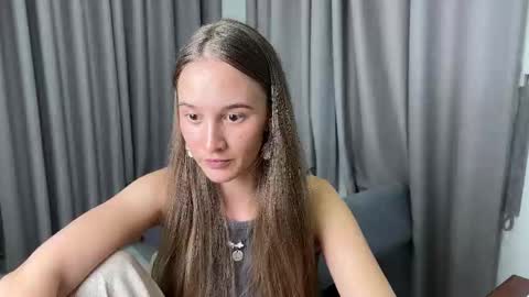 Snapshot of emi__ly chatting on March 2026 11:28:02 AM emi__ly online show from March 2026 11:28:02 AM