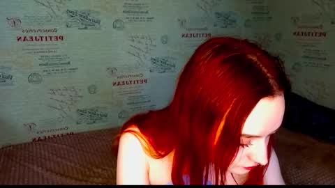 Snapshot of emi_less chatting on September 2025 10:16:01 AM Emi online show from September 2025 10:16:01 AM