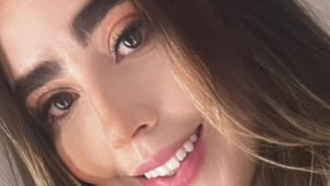 emi_royse online show from May 2026 05:40:02 PM