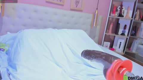 Snapshot of emi_sary chatting on November 2025 08:08:02 PM Emily Sarai online show from November 2025 08:08:02 PM