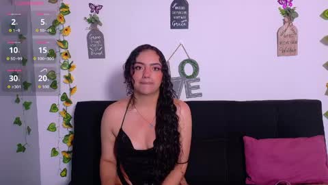Snapshot of emiily_curly chatting on April 2026 11:45:02 AM Emily online show from April 2026 11:45:02 AM