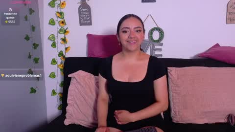 Snapshot of emiily_curly chatting on May 2026 11:59:01 AM Emily online show from May 2026 11:59:01 AM