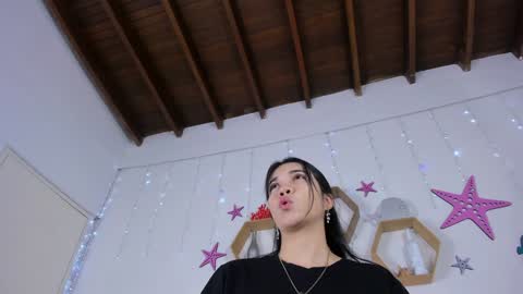 Snapshot of emiily_parkerr chatting on January 2025 02:57:01 AM Emily online show from January 2025 02:57:01 AM