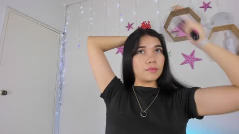 Snapshot of emiily_parkerr chatting on January 2025 03:04:02 AM Emily online show from January 2025 03:04:02 AM