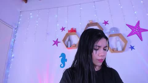 Snapshot of emiily_parkerr chatting on October 2025 03:04:01 AM Emily online show from October 2025 03:04:01 AM