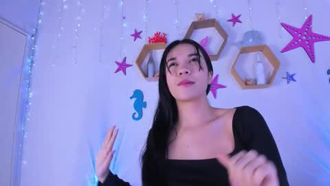 Snapshot of emiily_parkerr chatting on October 2025 03:04:02 AM Emily online show from October 2025 03:04:02 AM