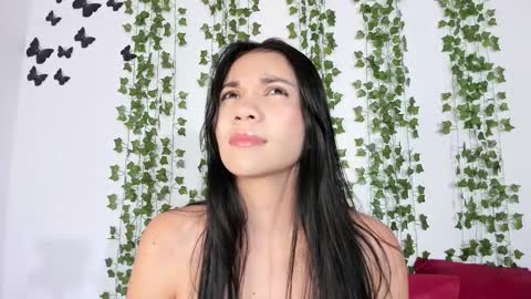 Snapshot of emiily_parkerr chatting on February 2026 03:01:01 AM Emily online show from February 2026 03:01:01 AM