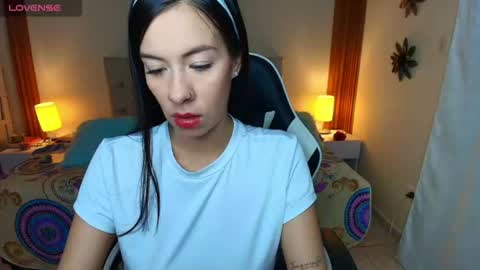 emiily_skinny online show from July 2026 11:18:02 PM