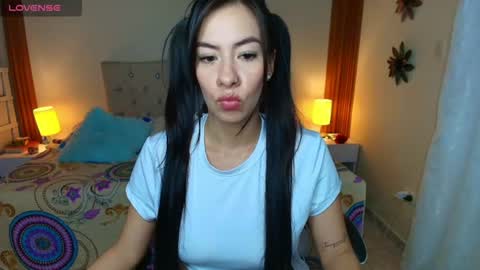 emiily_skinny online show from July 2026 10:59:02 PM