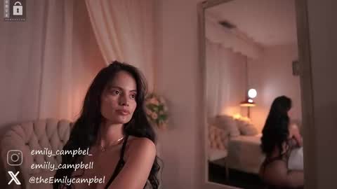 Snapshot of emiilycampbell chatting on February 2025 10:21:02 PM Emily Campbell online show from February 2025 10:21:02 PM