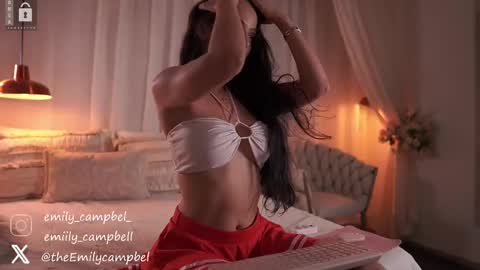 Snapshot of emiilycampbell chatting on February 2025 09:59:01 PM Emily Campbell online show from February 2025 09:59:01 PM