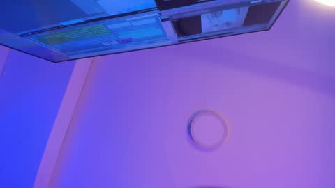   online show from September 2025 01:17:01 AM