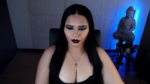 POWERFULL GODDESS EMILI online show from February 2025 10:10:02 PM