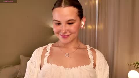 emilia_dream online show from June 2026 06:17:01 PM