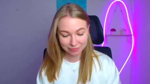 Emilia online show from March 2026 12:33:11 PM