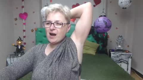 EmiliaGree online show from November 2025 06:07:02 PM