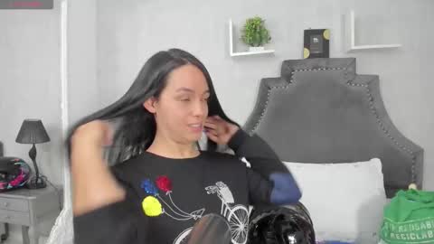 EmiliaRose online show from November 2025 09:24:02 PM