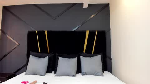 Snapshot of emiliee_xx chatting on January 2025 05:23:02 PM Emillie online show from January 2025 05:23:02 PM