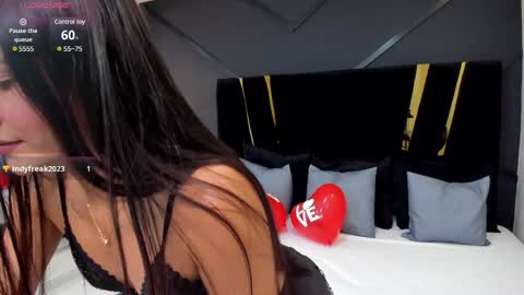 Snapshot of emiliee_xx chatting on February 2025 05:40:01 PM Emillie online show from February 2025 05:40:01 PM