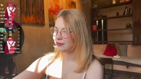 Aronia your fire friend online show from April 2026 11:33:01 AM