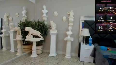 Emilio online show from November 2025 10:09:01 AM